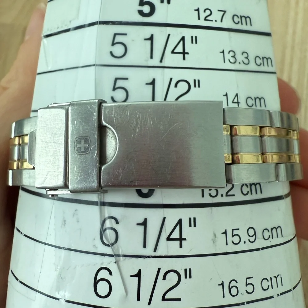 Wenger ladies two toned classic watch NEW BATTERY